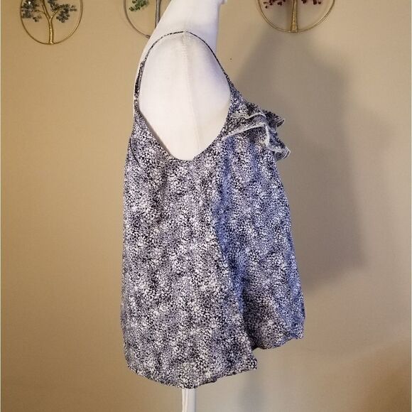 NWT! Banana Republic Blue White Mottled Print Scalloped Ruffle Tank Petite Small - Picture 4 of 9